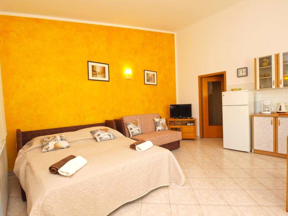 Apartments Iva 1534 Pula Zewnętrze zdjęcie